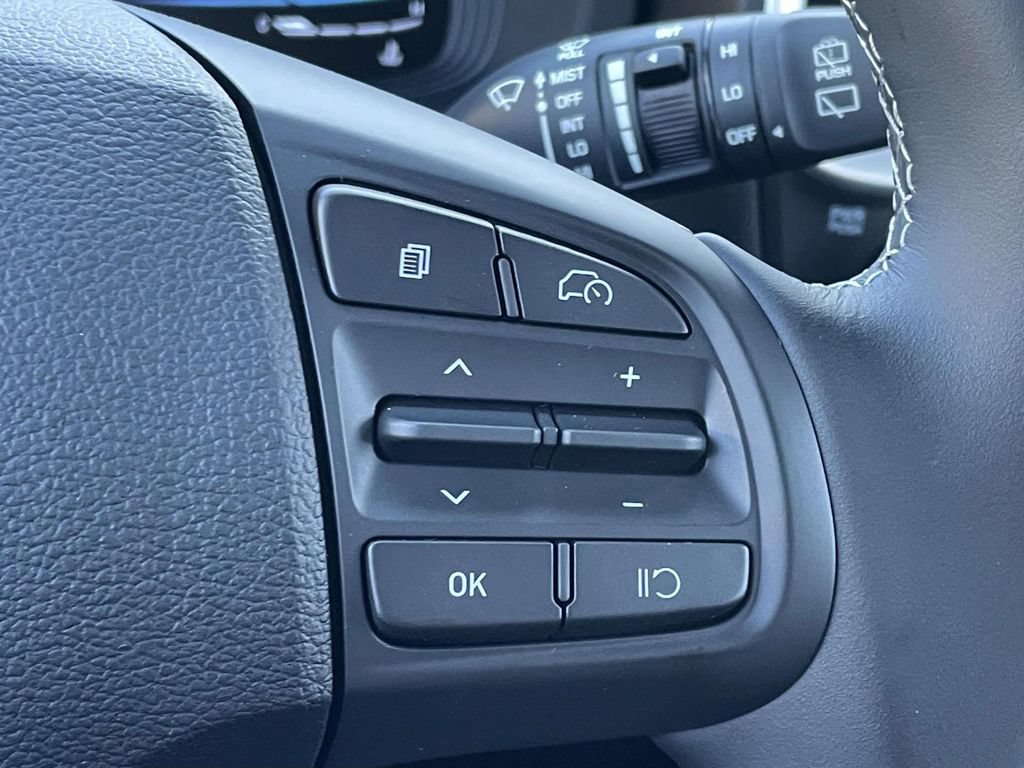 New 2026 Hyundai Venue SEL FWD image 21