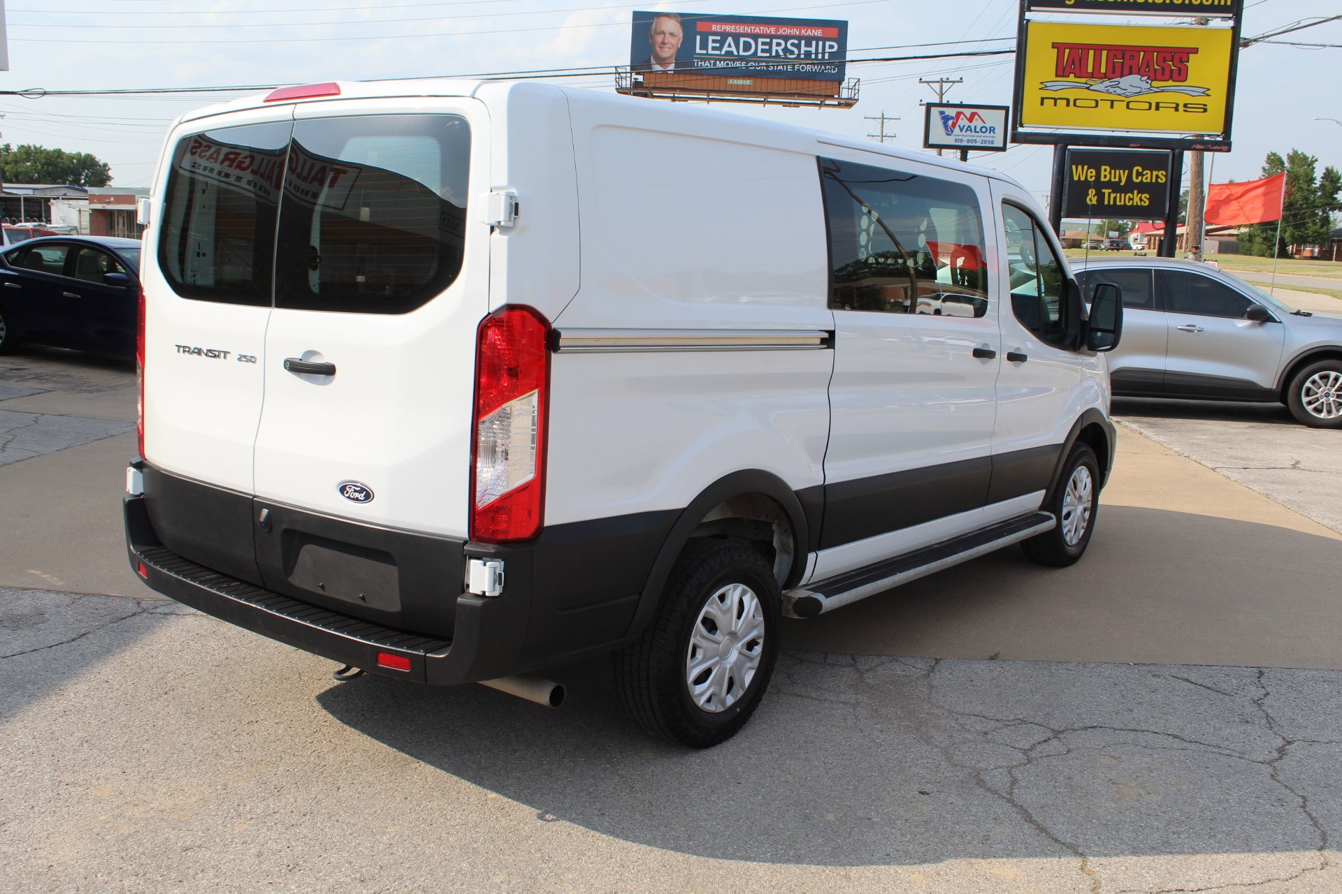 Used 2025 Ford Transit 250 Low Roof w/ Exterior Upgrade Package RWD image 40
