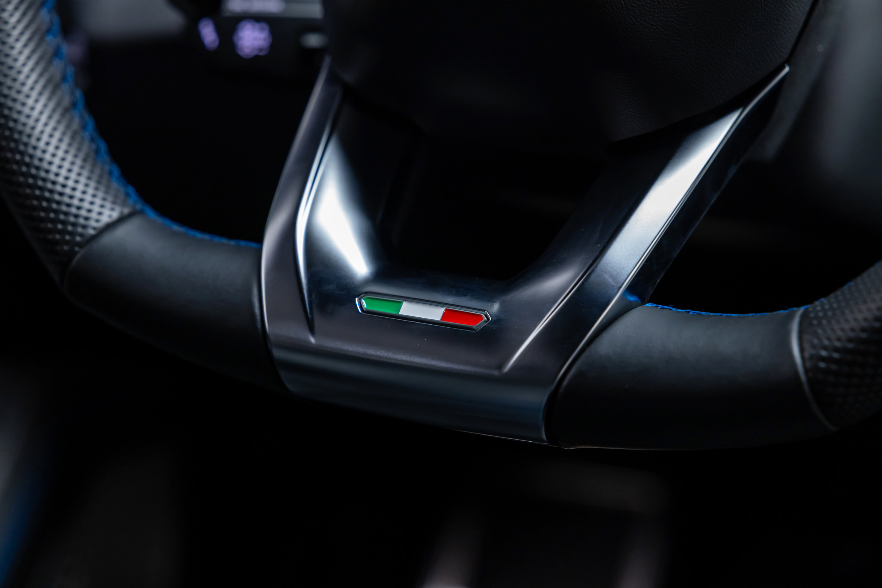 Used 2019 Lamborghini Urus image 73