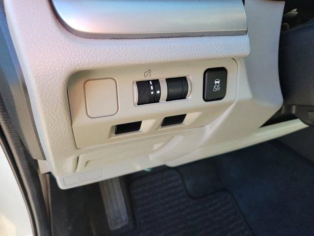 Used 2018 Subaru Forester 2.5i Premium w/ All-Weather Package image 19