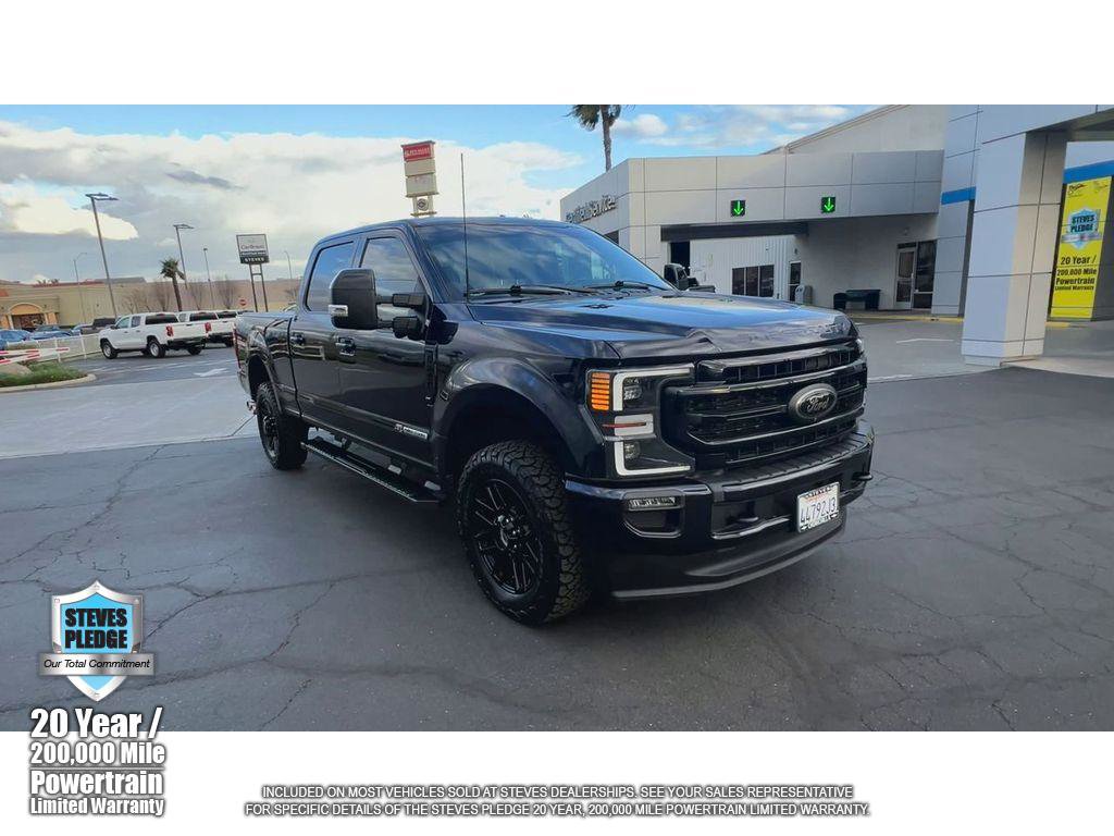 Used 2022 Ford F250 Lariat w/ Black Appearance Package image 2