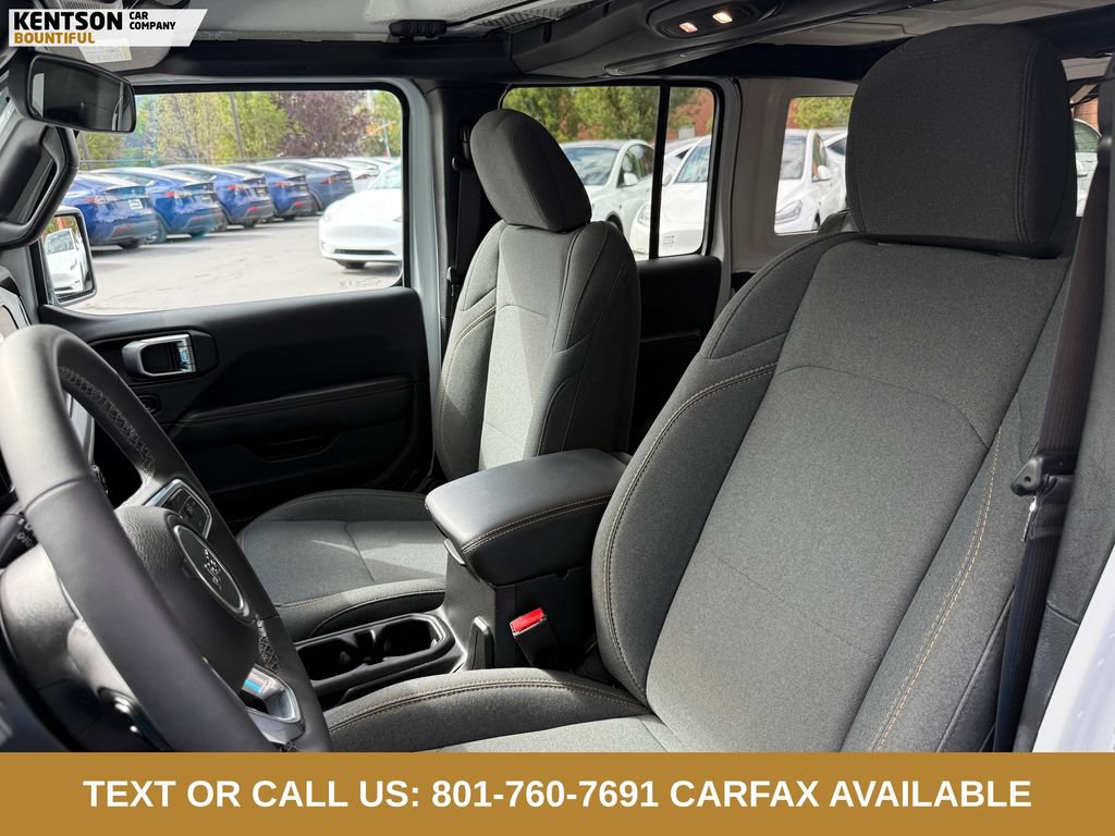 Used 2026 Jeep Wrangler Unlimited Sahara AWD/4WD image 26