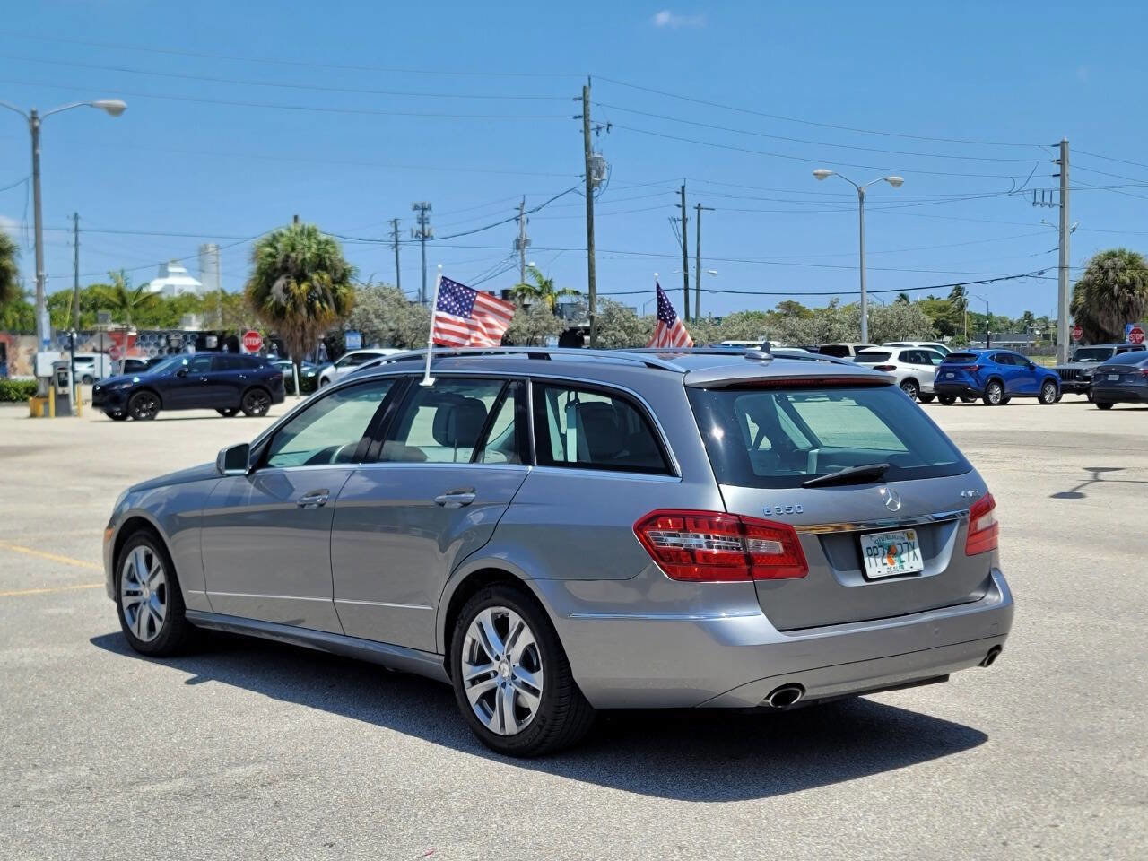 Used 2011 Mercedes-Benz E 350 4MATIC Wagon image 8