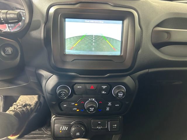 Used 2021 Jeep Renegade Latitude image 23