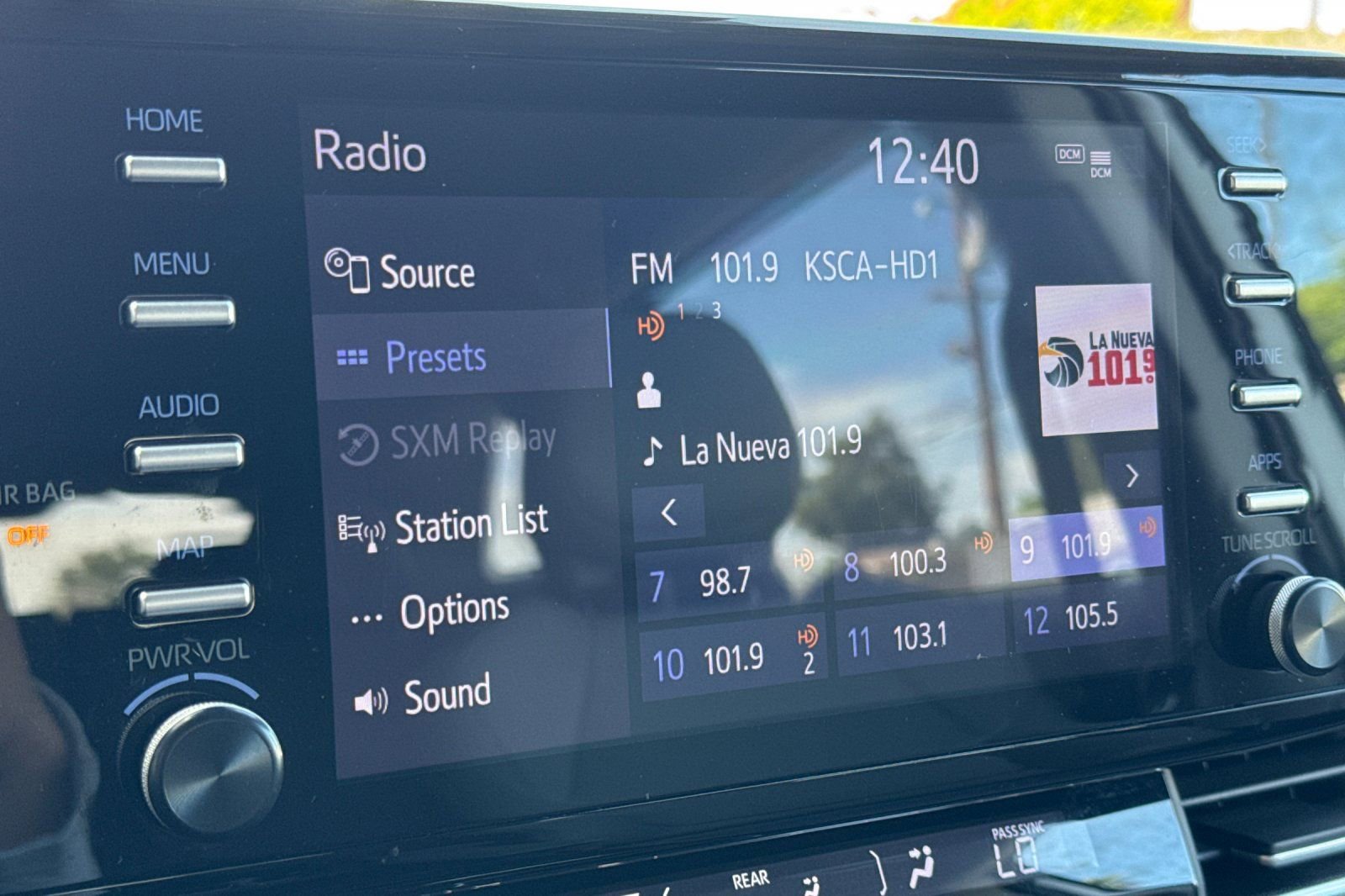 Certified 2023 Toyota Sienna XLE image 27