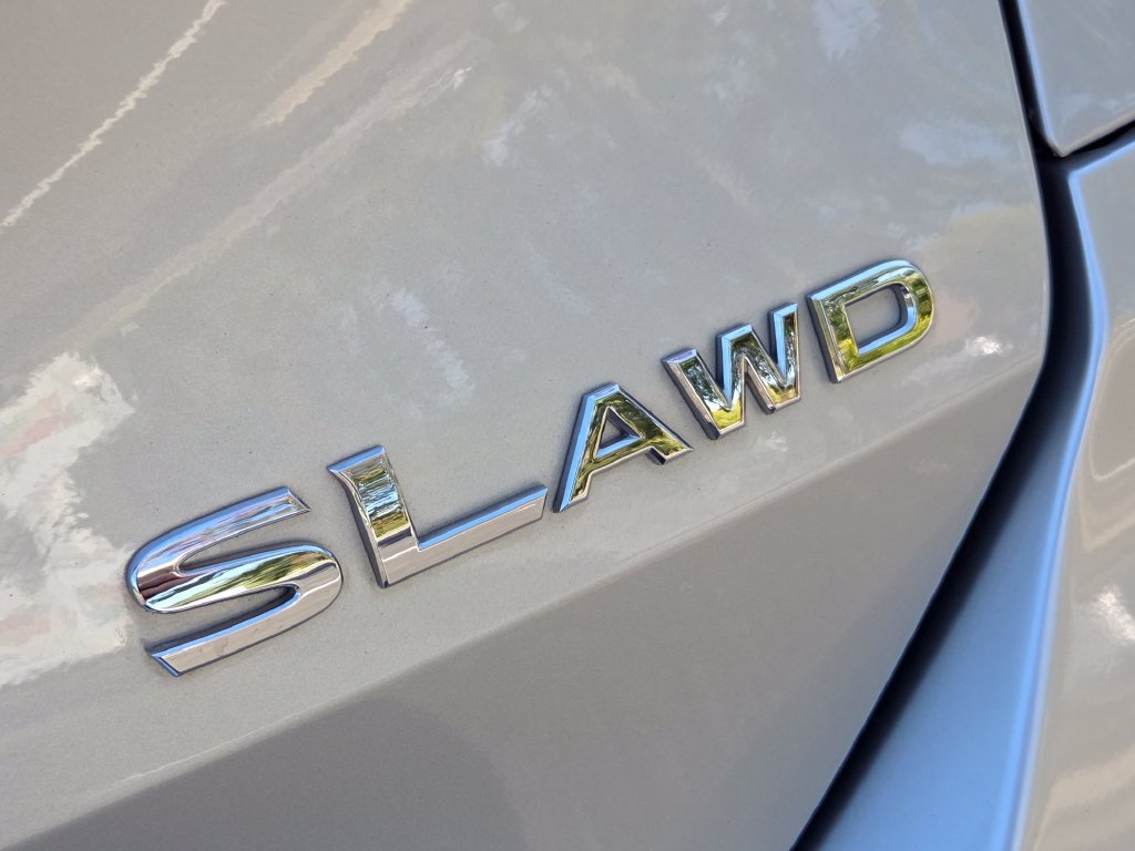 Used 2019 Nissan Rogue SL w/ Premium Package AWD/4WD image 18