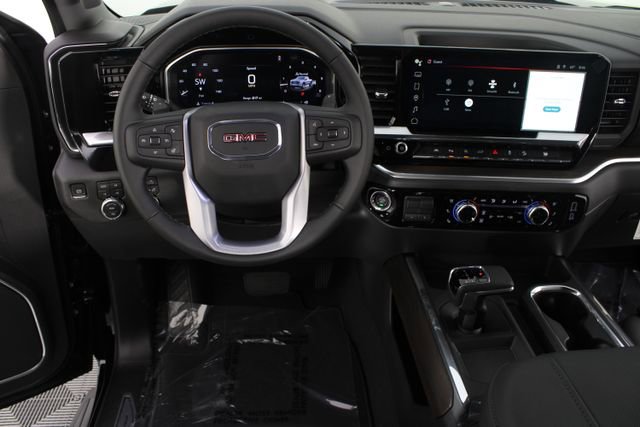 New 2026 GMC Sierra 1500 SLT image 11