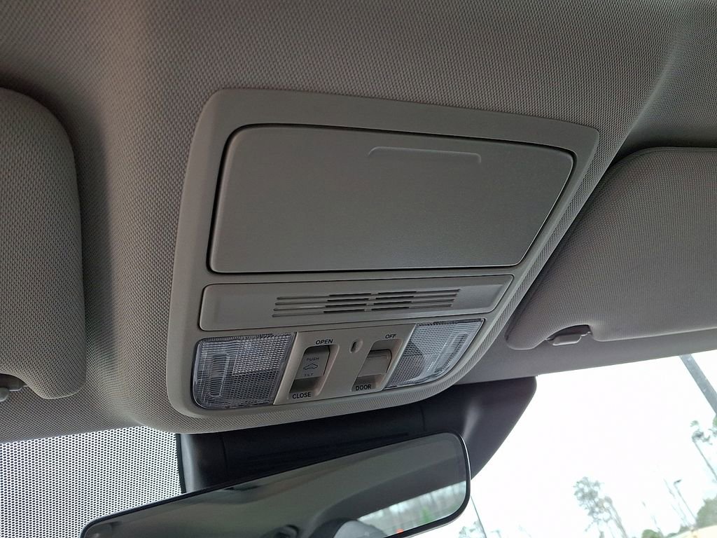 Used 2022 Honda Accord EX-L image 26