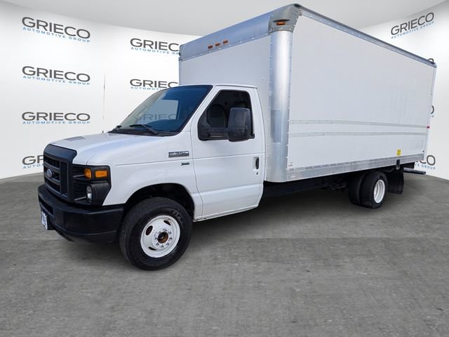 Used 2015 Ford E-350 and Econoline 350 Super Duty image 3