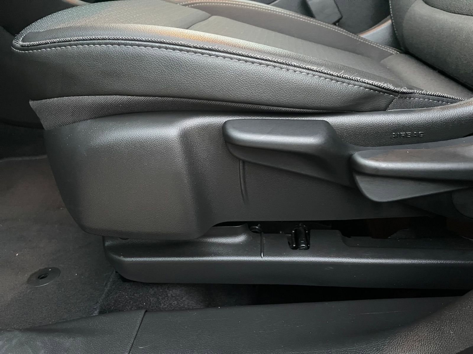 Used 2025 Buick Encore GX Preferred image 23