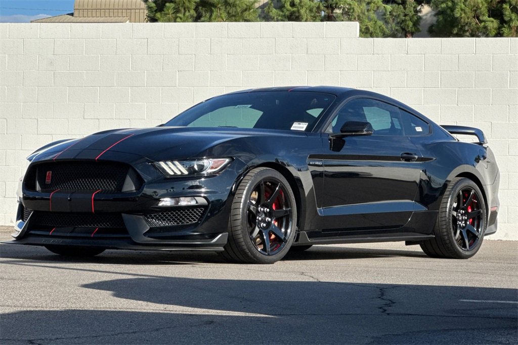 Used 2016 Ford Mustang Shelby GT350R w/ GT350R Equipment Group 920A image 9