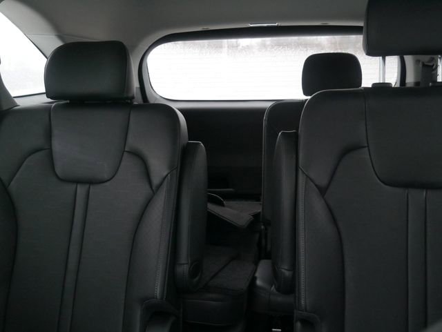 Used 2025 Kia Sorento SX FWD image 39