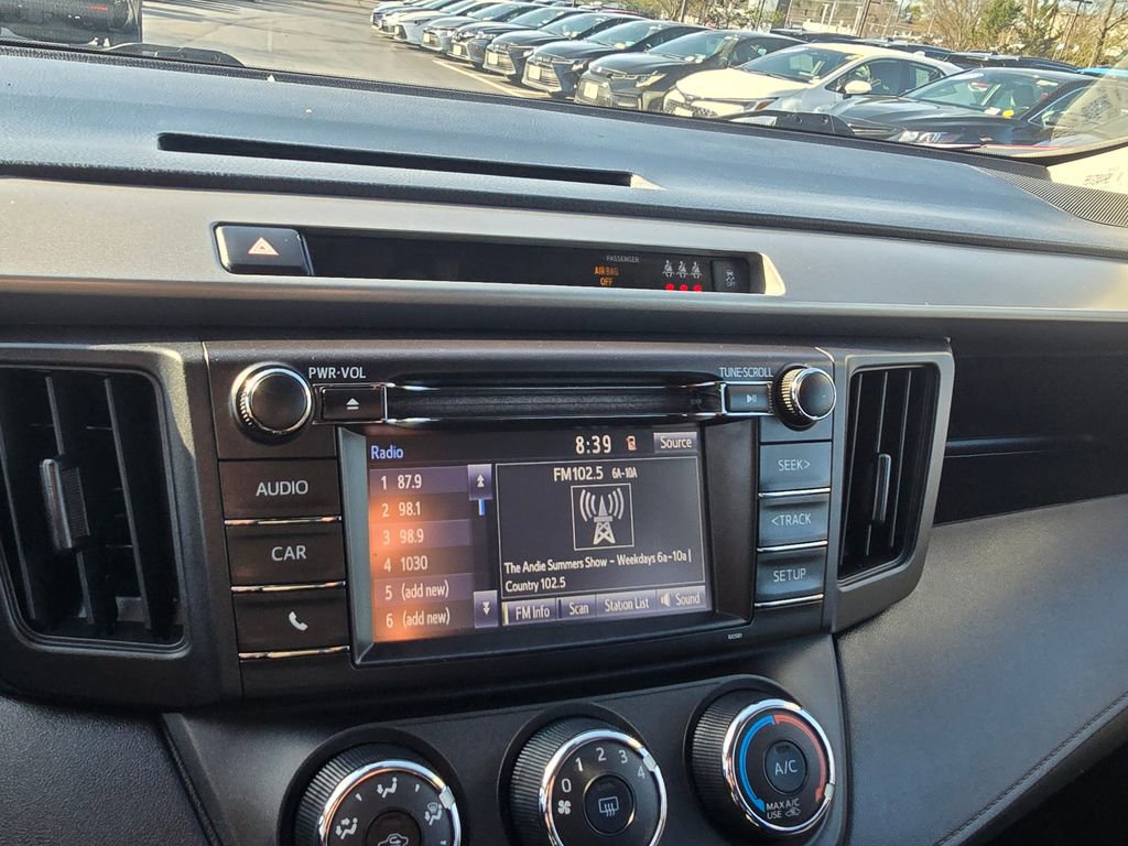 Used 2018 Toyota RAV4 LE w/ All Weather Liner Package AWD/4WD image 22