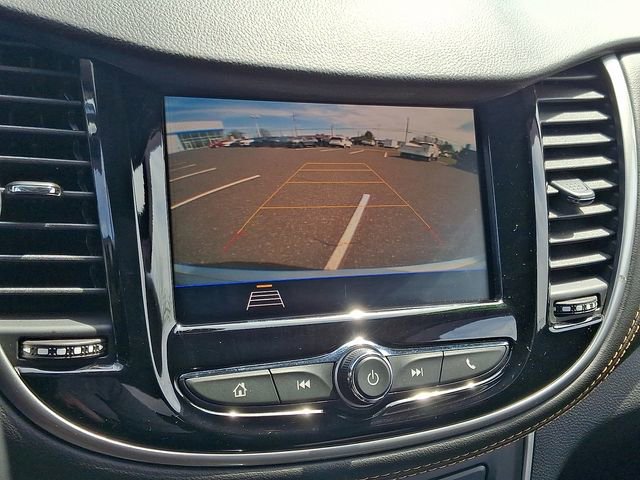 Certified 2022 Chevrolet Trax LT w/ LT Convenience Package AWD/4WD image 17