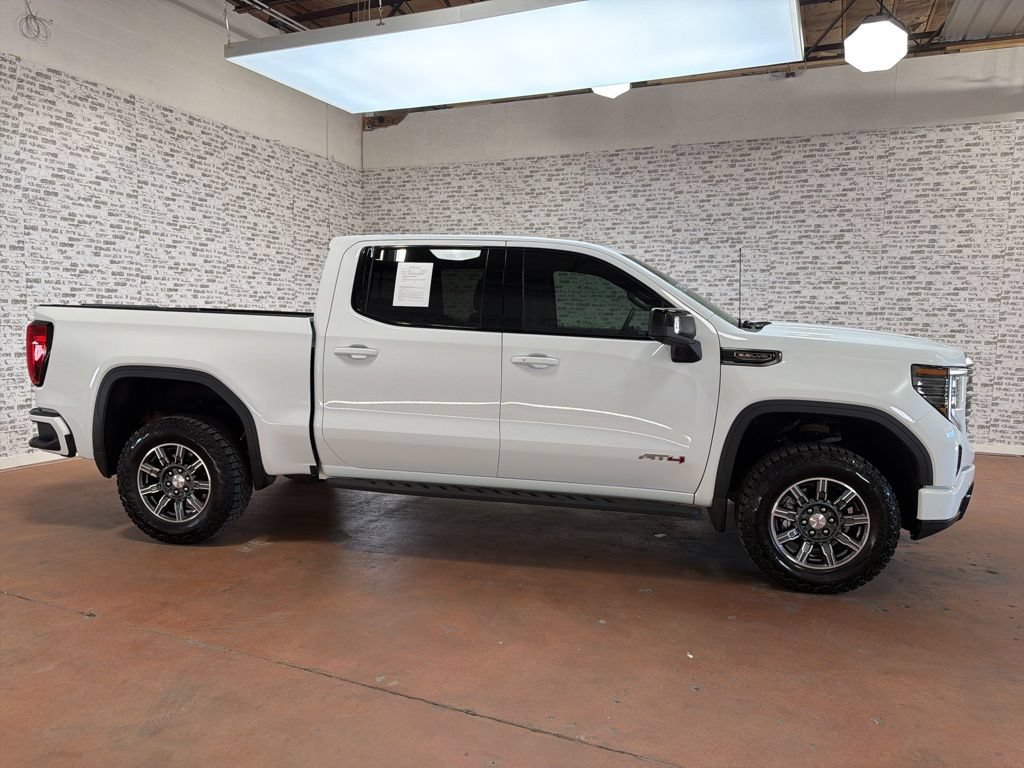 Used 2024 GMC Sierra 1500 AT4 w/ Technology Package AWD/4WD image 8