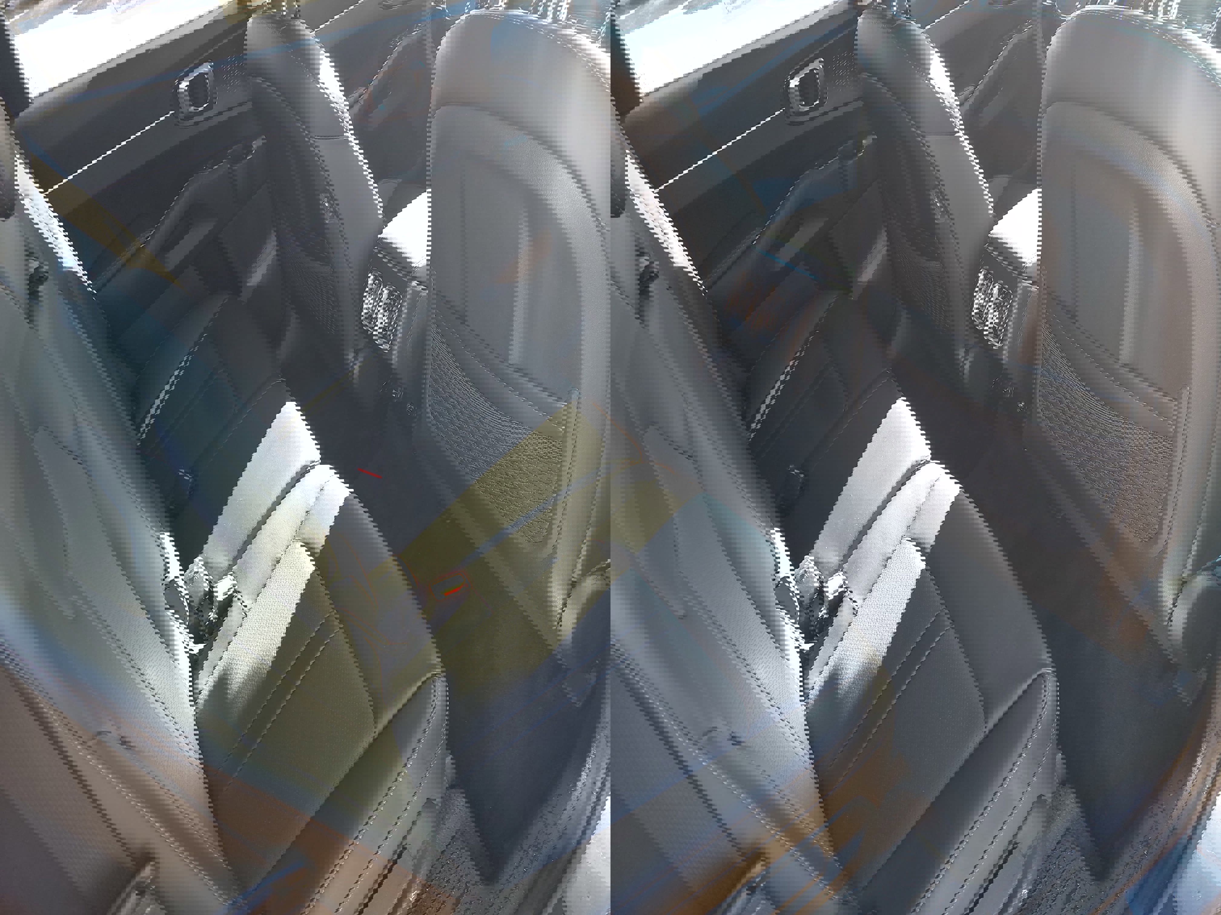 Used 2022 Kia Sorento S w/ Panoramic Sunroof Package image 12