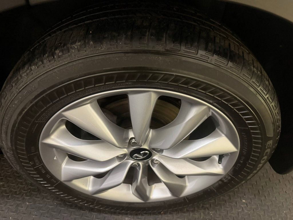 Used 2021 INFINITI QX50 Essential w/ Convenience Package image 17