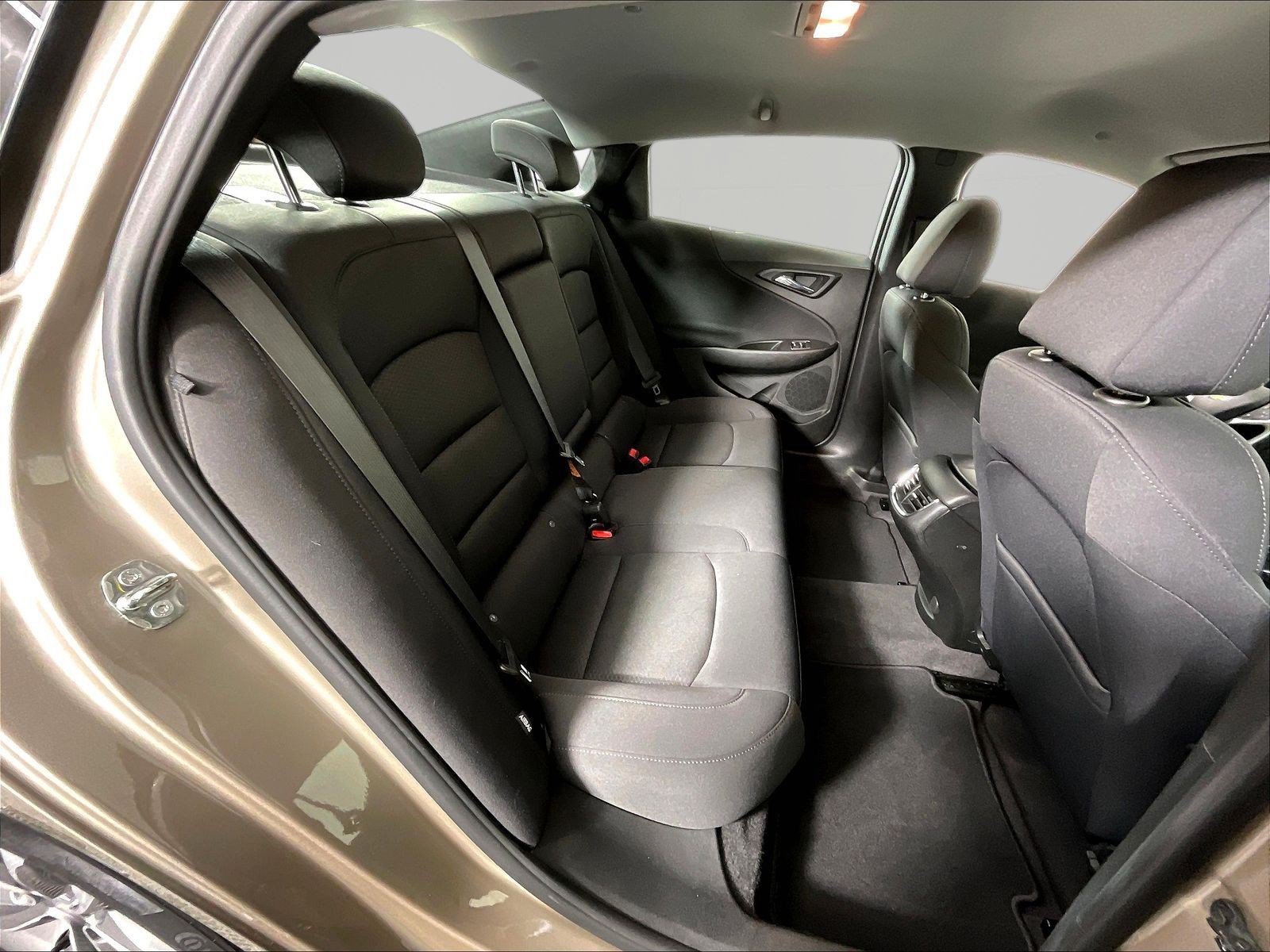 Used 2022 Chevrolet Malibu LT FWD image 24