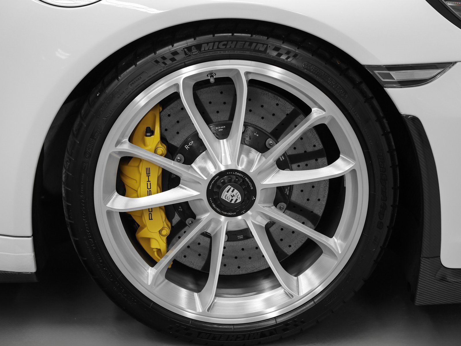 Used 2019 Porsche 911 Speedster image 20