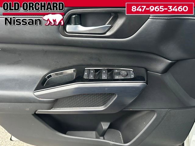 Used 2023 Nissan Pathfinder SL image 9