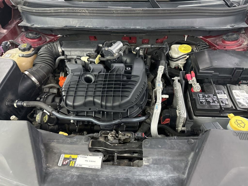 Used 2015 Jeep Cherokee Latitude w/ Cold Weather Group AWD/4WD image 18