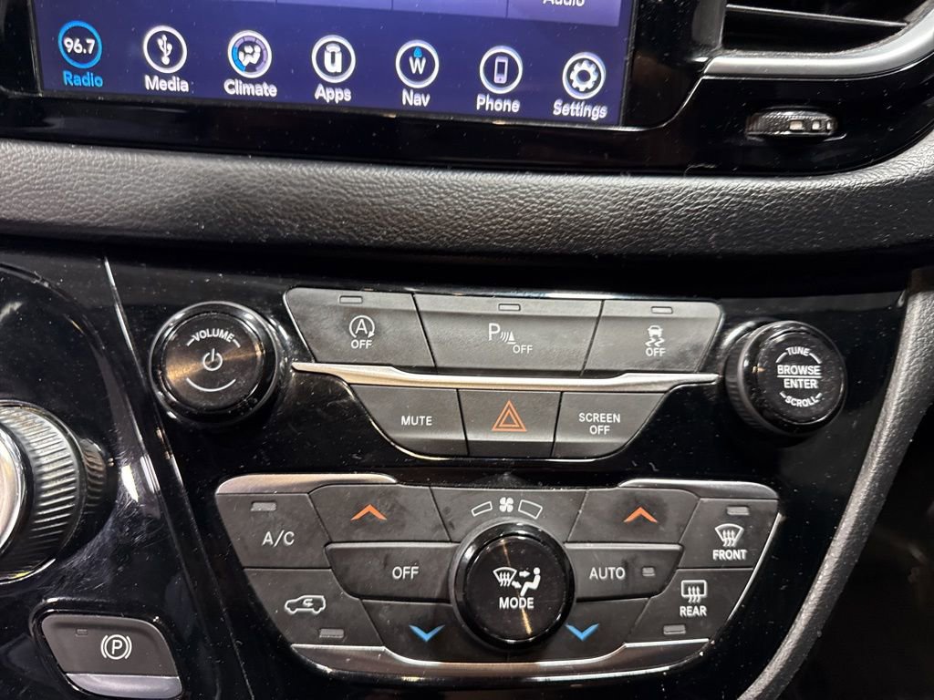 Used 2019 Chrysler Pacifica Touring Plus w/ S Appearance Package image 28