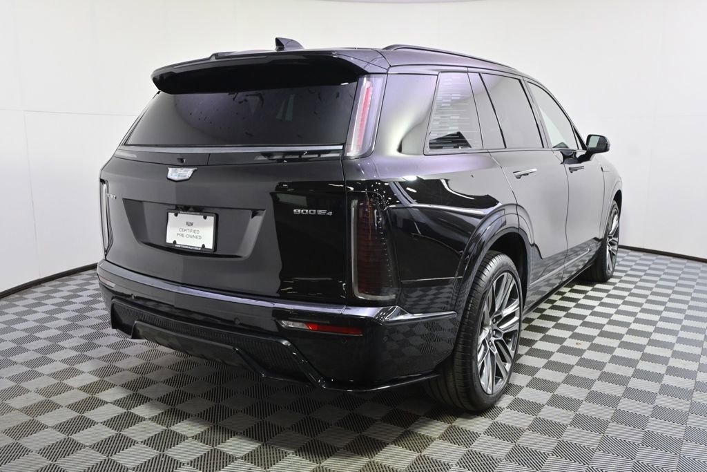 Certified 2026 Cadillac Vistiq Platinum w/ LPO, Floor Liner Package AWD/4WD image 6