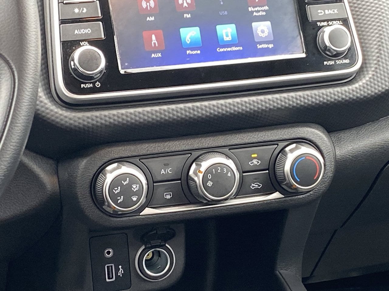 Certified 2025 Nissan Kicks Play S FWD image 20