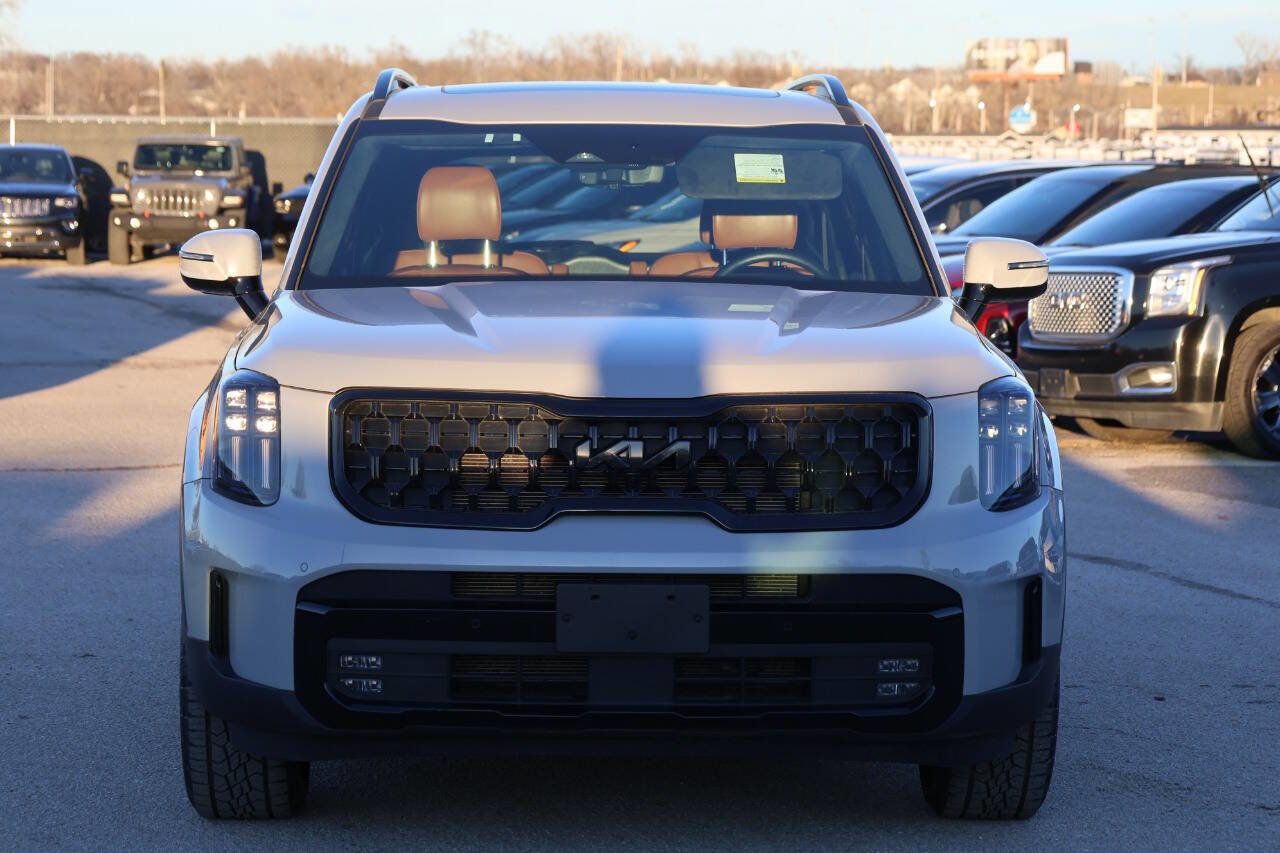 Used 2024 Kia Telluride SX Prestige X-Pro image 2