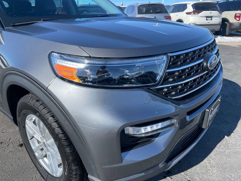 Used 2023 Ford Explorer XLT w/ Equipment Group 202A image 28