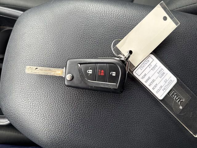 Used 2023 Toyota RAV4 LE image 21