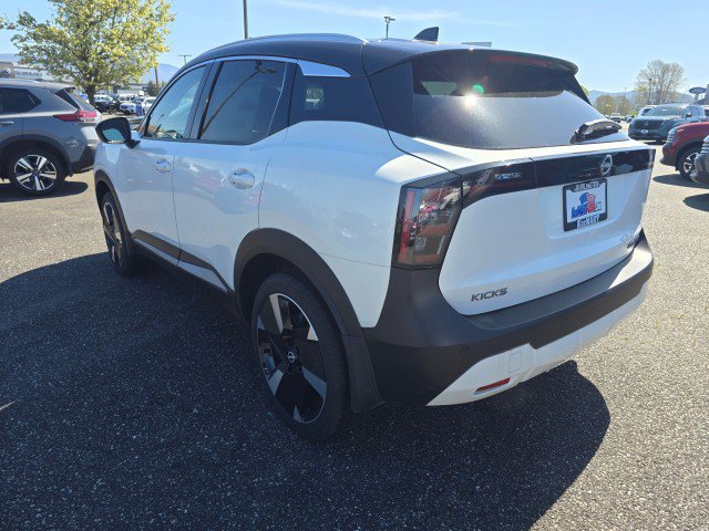 New 2025 Nissan Kicks SR w/ SR Premium Package image 5