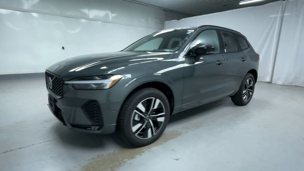 New 2026 Volvo XC60 B5 Plus w/ Protection Package Premier image 20