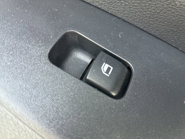 Used 2023 Kia Seltos S w/ Navigation Package image 23