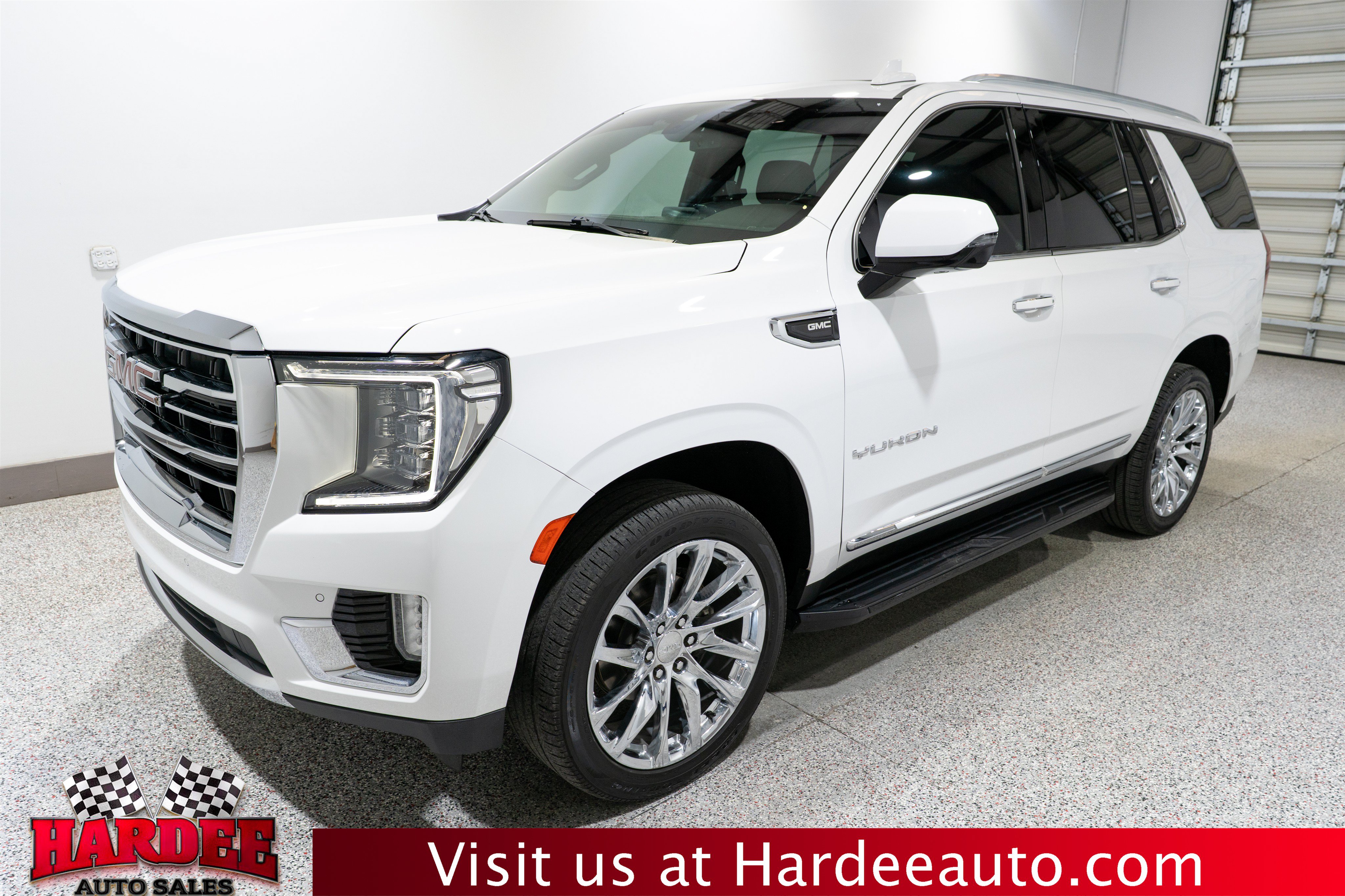 Used 2022 GMC Yukon SLT w/ SLT Premium Package AWD/4WD image 2