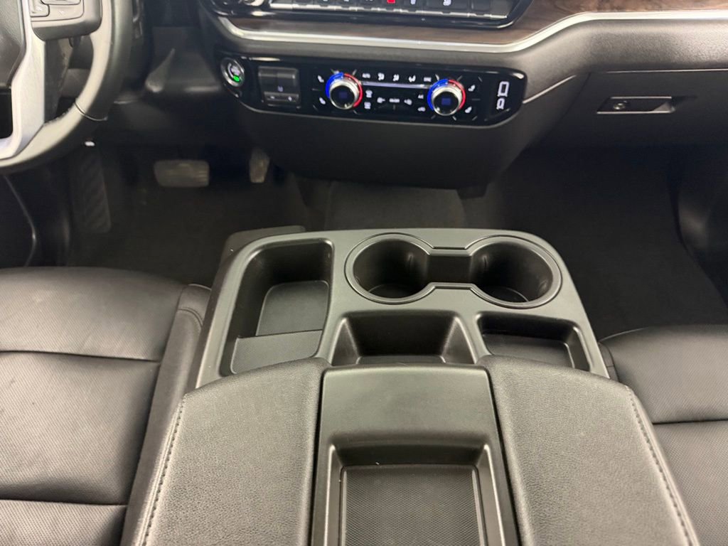 Used 2025 GMC Sierra 3500 SLT AWD/4WD image 17