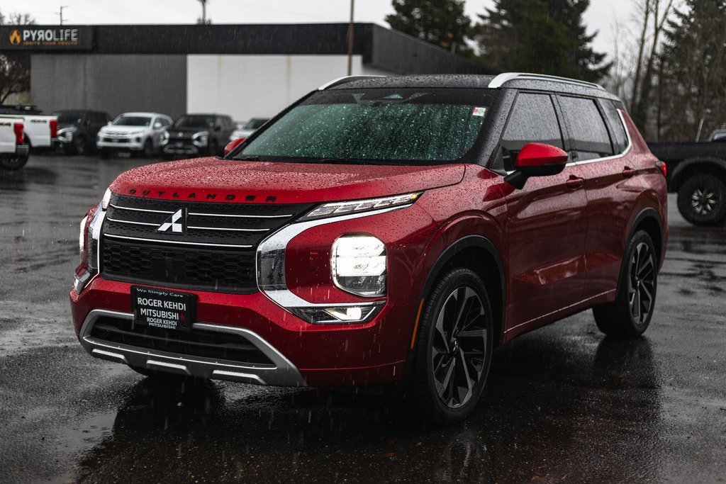 Used 2024 Mitsubishi Outlander SEL image 4