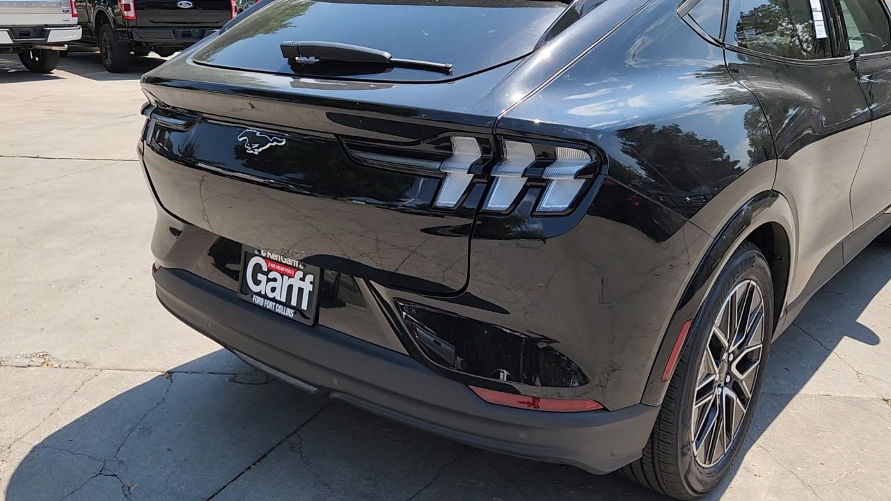 New 2025 Ford F350 Lariat w/ FX4 Off-Road Package image 25