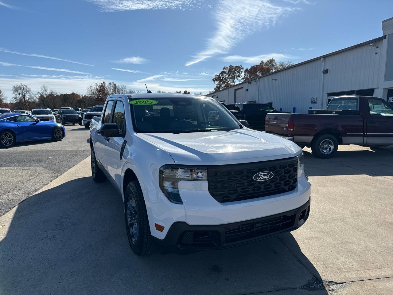 New 2025 Ford Maverick XLT w/ XLT Luxury Package