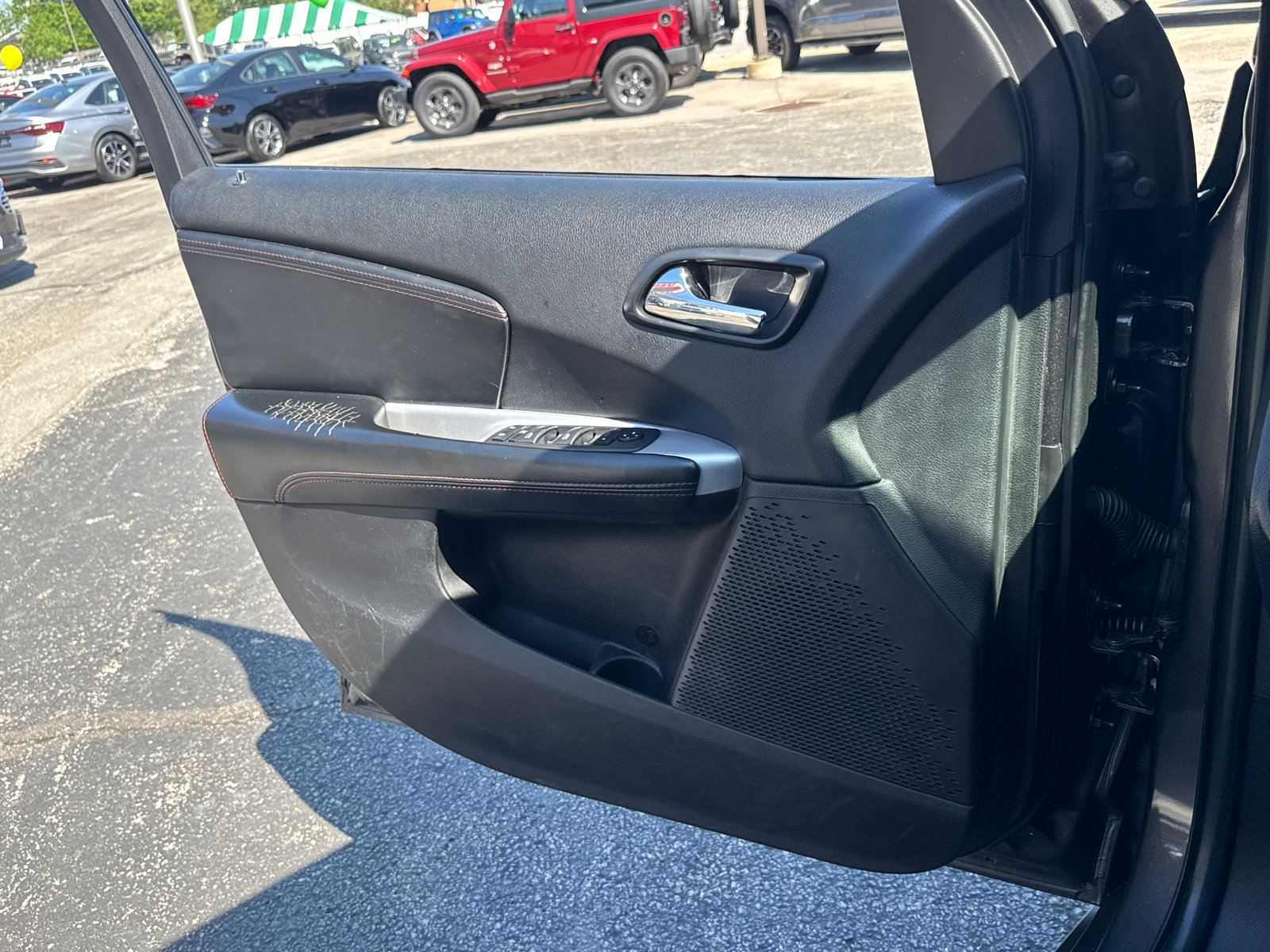 Used 2020 Dodge Journey SE w/ SE Popular Equipment Group FWD image 15