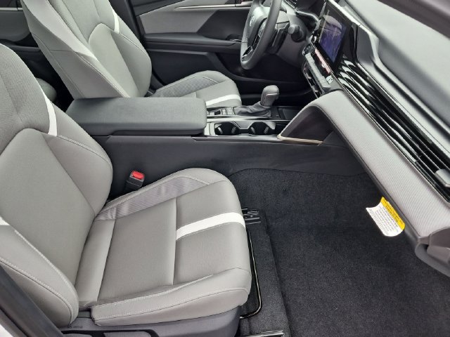Certified 2026 Toyota Camry SE w/ Convenience Package FWD image 31
