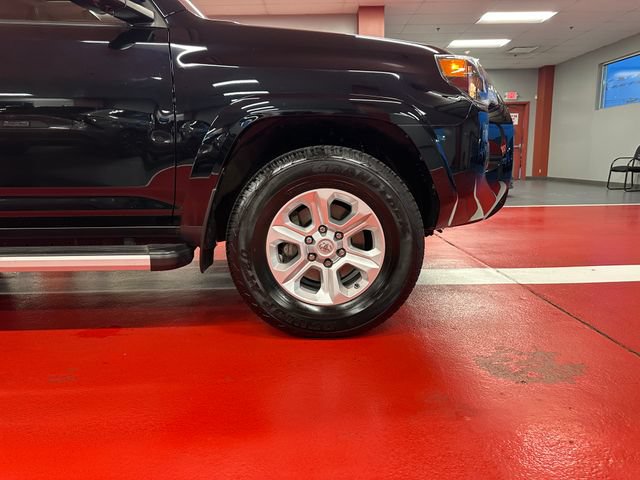 Used 2024 Toyota 4Runner SR5 Premium w/ Moonroof Package AWD/4WD image 31