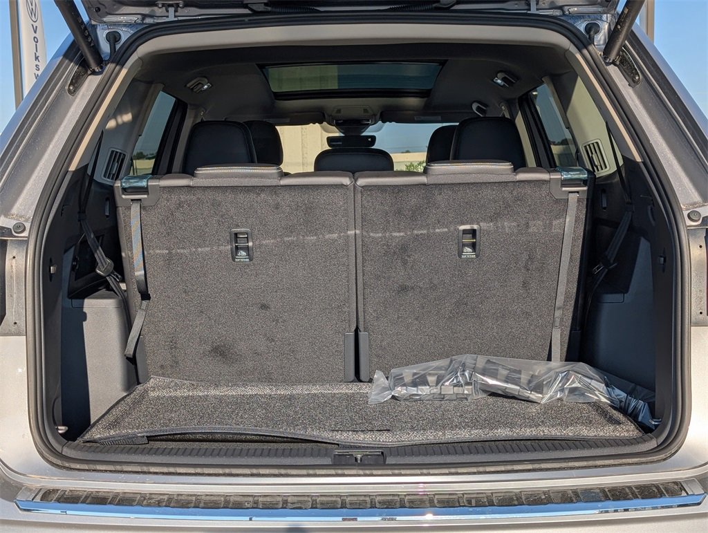 New 2025 Volkswagen Atlas SEL image 31