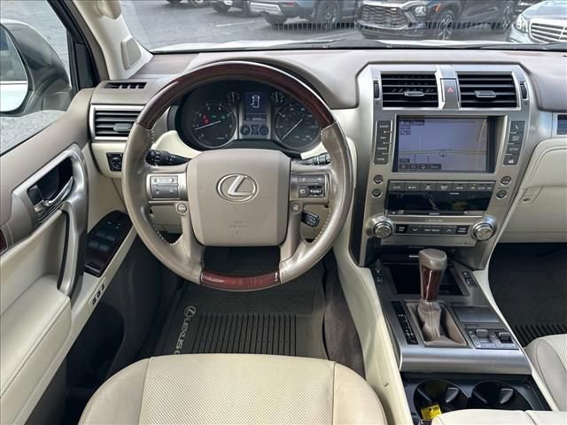 Used 2019 Lexus GX 460 Premium AWD/4WD image 15