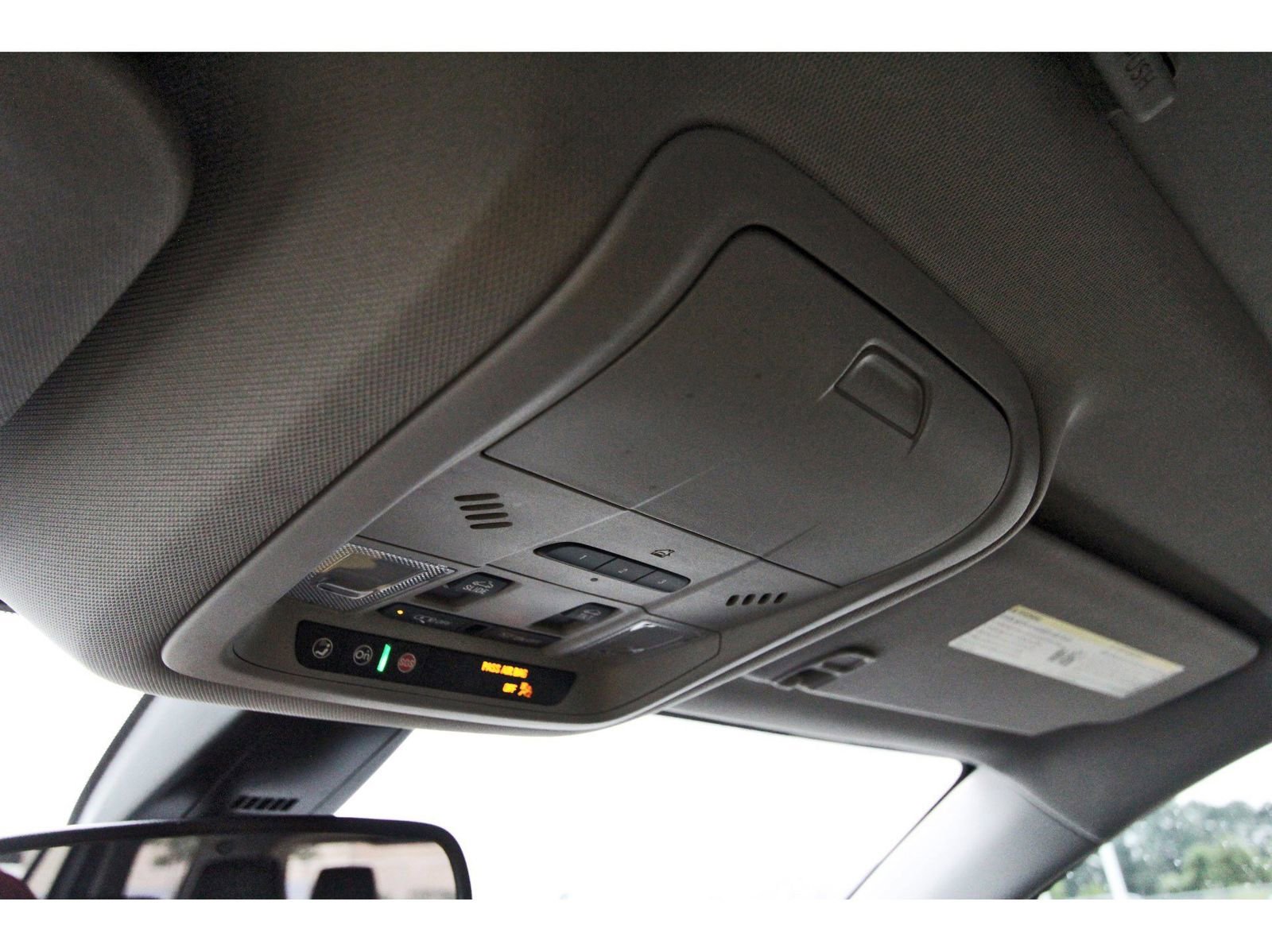 Used 2023 GMC Acadia AT4 w/ Technology Package AWD/4WD image 28