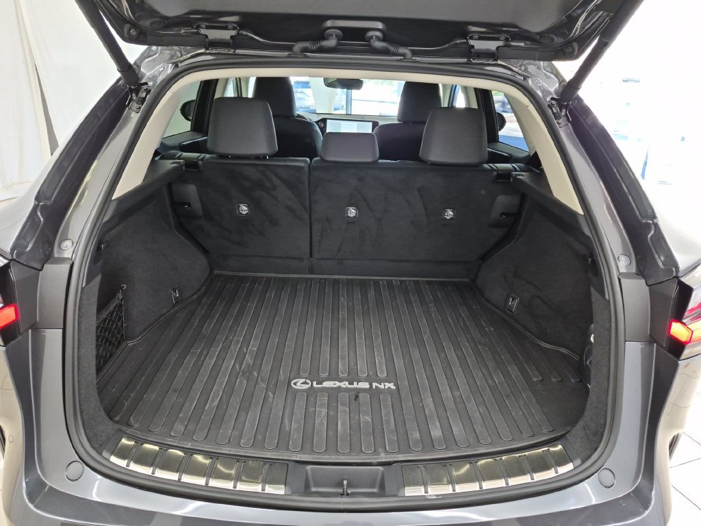 Used 2026 Lexus NX 350h AWD w/ Accessory Package (2T) image 32