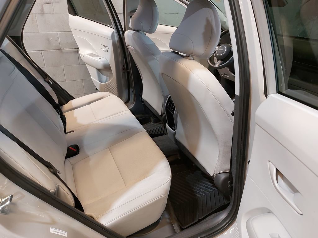 Certified 2025 Hyundai Kona SEL FWD image 11