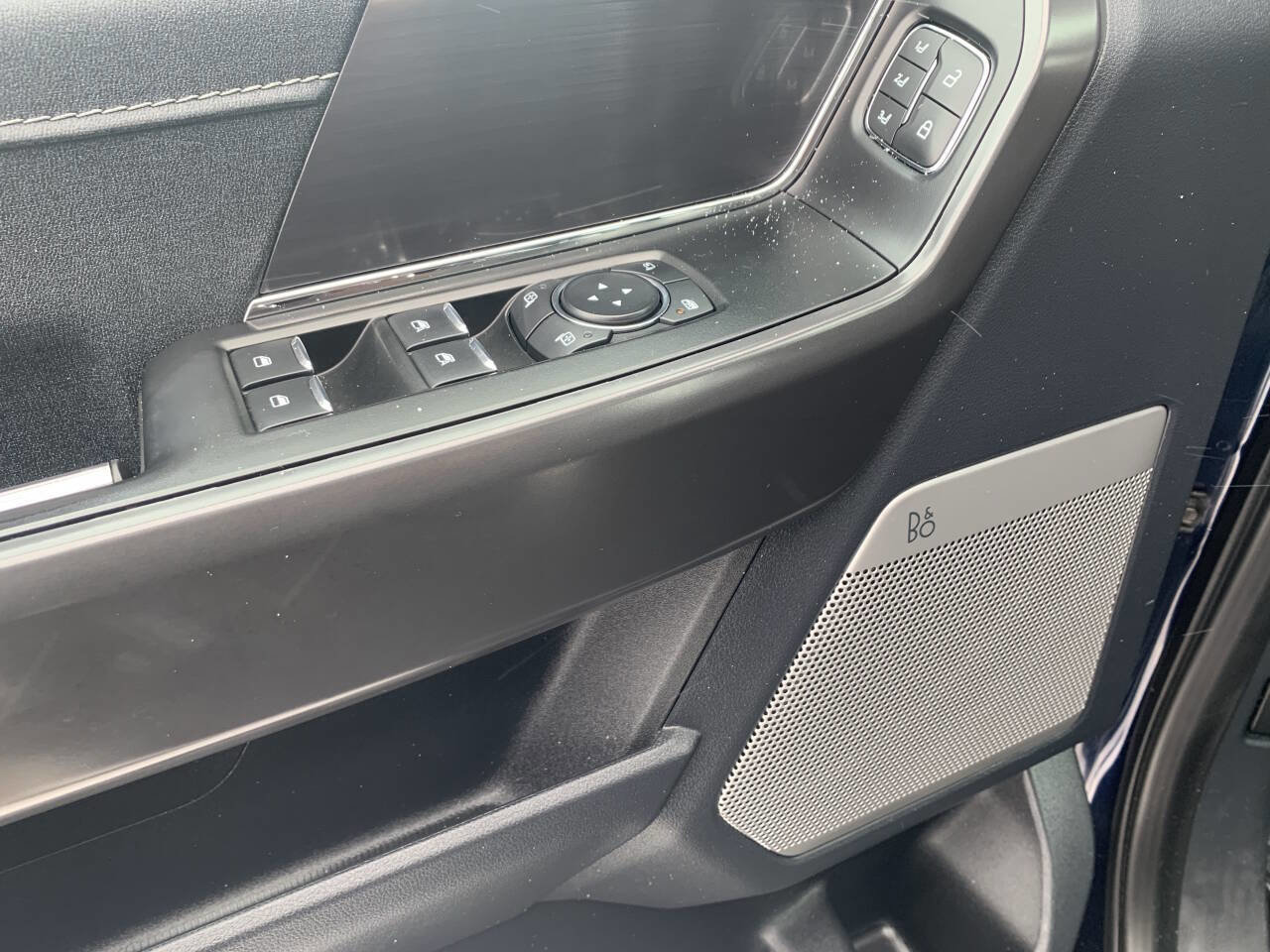 Used 2024 Ford F150 Lariat image 12