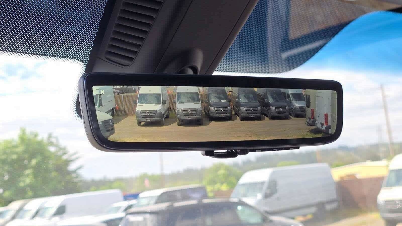 Used 2025 Mercedes-Benz Sprinter 2500 image 38