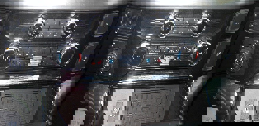 Used 2023 Ford F150 Lariat w/ Equipment Group 502A High AWD/4WD image 14